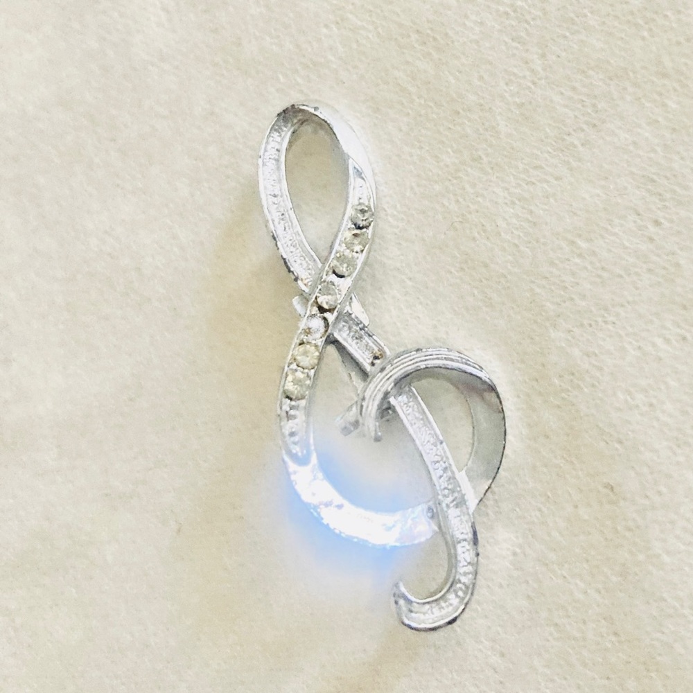 Treble Clef Music Note Silver Rhinestone Brooch Pin Unsigned